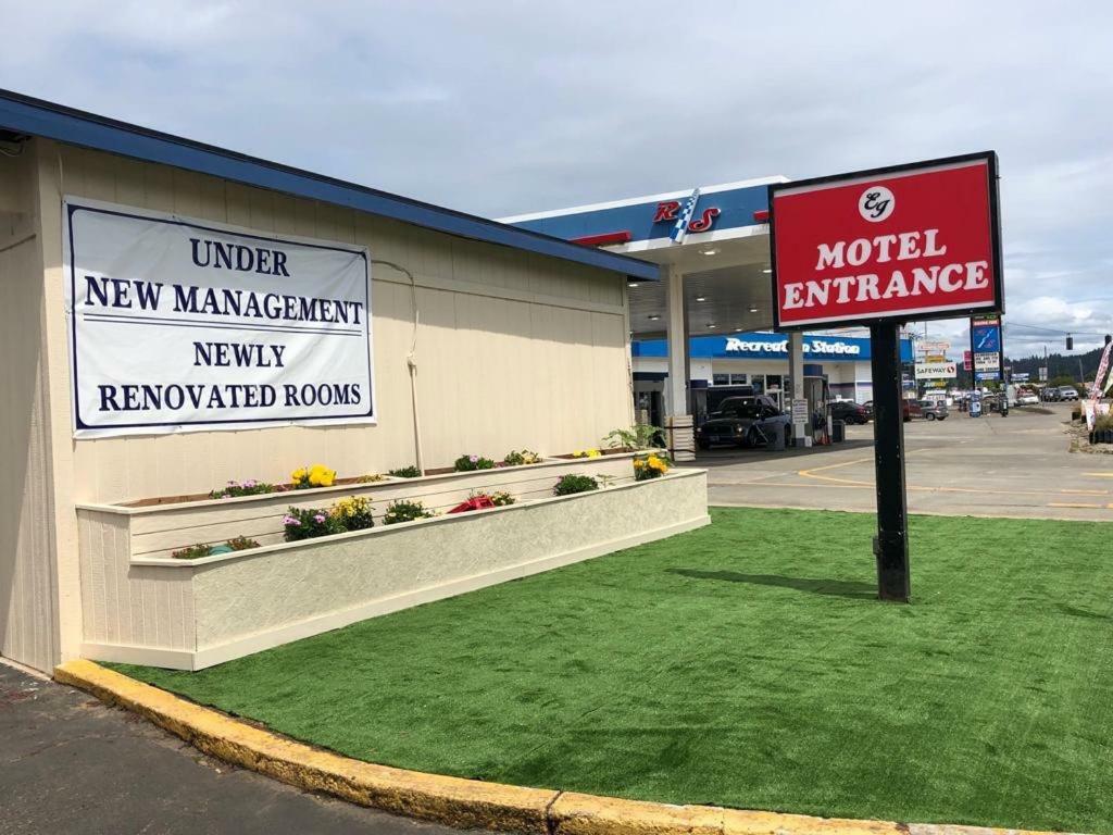 Economy Inn Reedsport Exterior photo