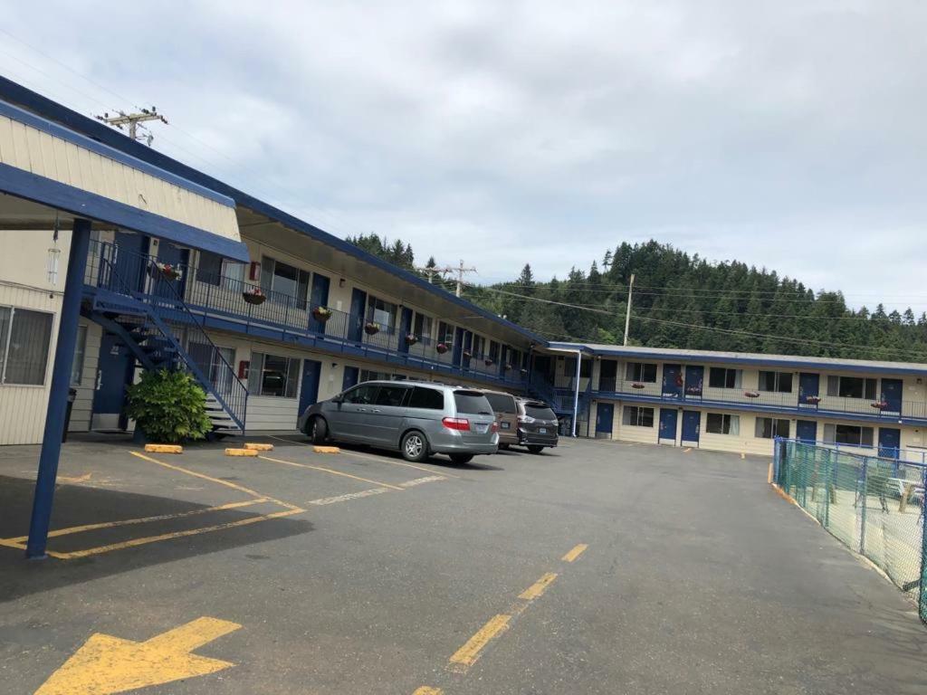 Economy Inn Reedsport Exterior photo